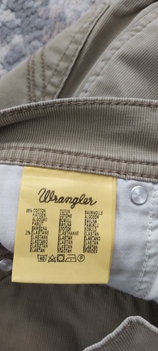 Spodnie bawełniane  męskie Wrangler r 32