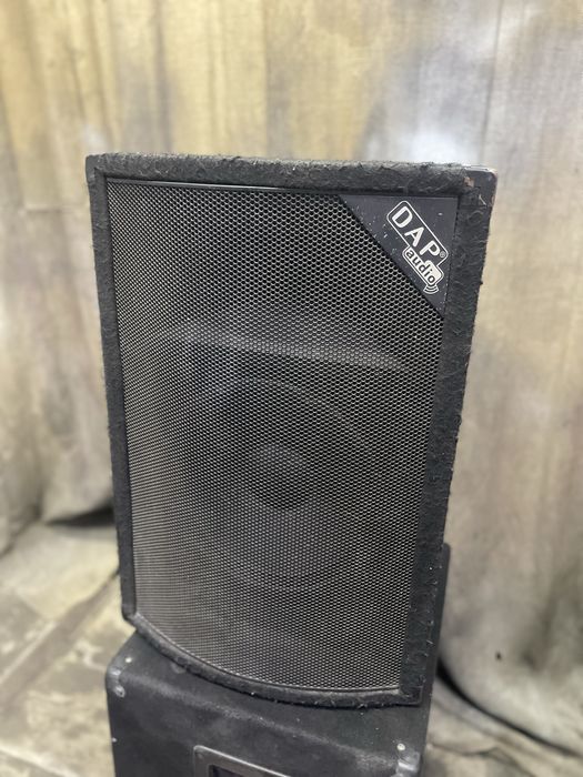 Колонки, саб, микрофон, светомузыка