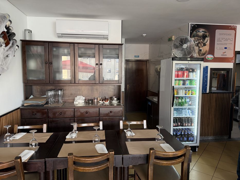 Bar restaurante em rio de loba viseu