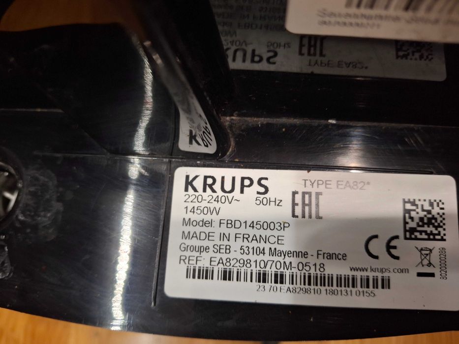 Sprzedam Ekspres ciśnieniowy Krups EA82