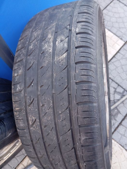 Jante 16 com pneu BMW 320