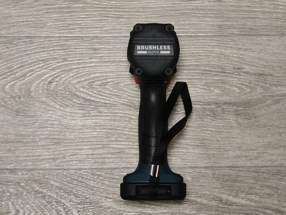 Акумуляторний ударний гайкокрут Bosch Professional GDR 18V-215