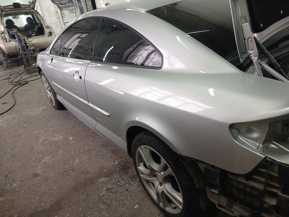 Купе PEUGEOT 407 GT.