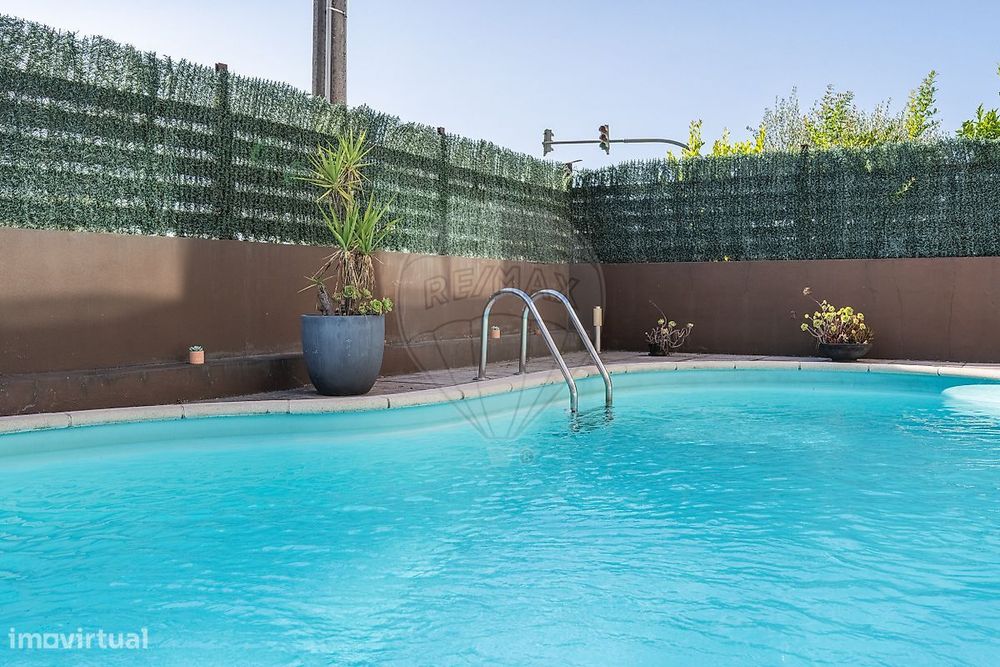 Moradia Gaveto T3 com piscina em Palmeira, Braga!