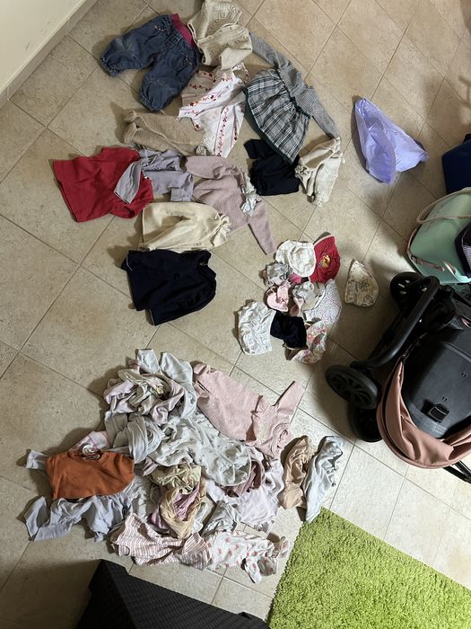 Roupa, bodys, chapéus de marca bebé 3M a 12M