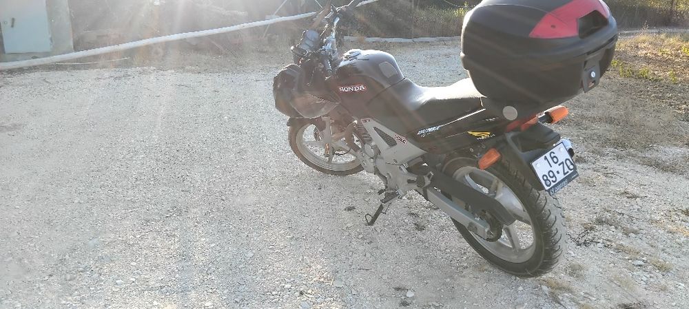 Honda cbf250  impecável