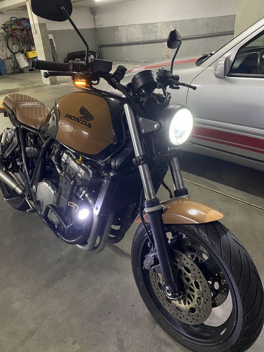 Honda cb1000 super four