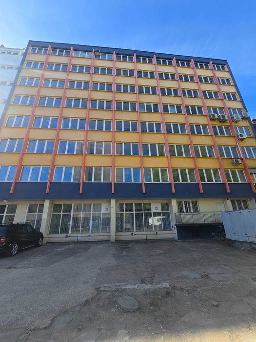 Wynajmę budynek biurowy 3200 m Zwierzyniecka 18