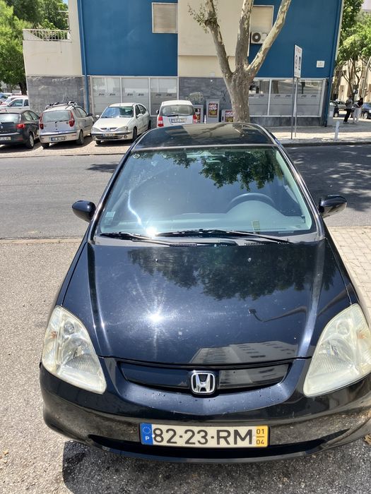 Honda Civic 2001, bom estado, tudo funcionando bem, cor preta, baixei o preço!