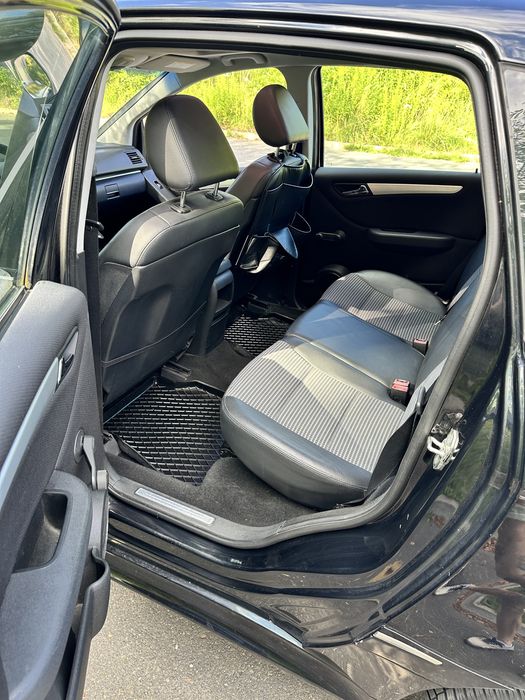 Mercedes-benz B200 W245