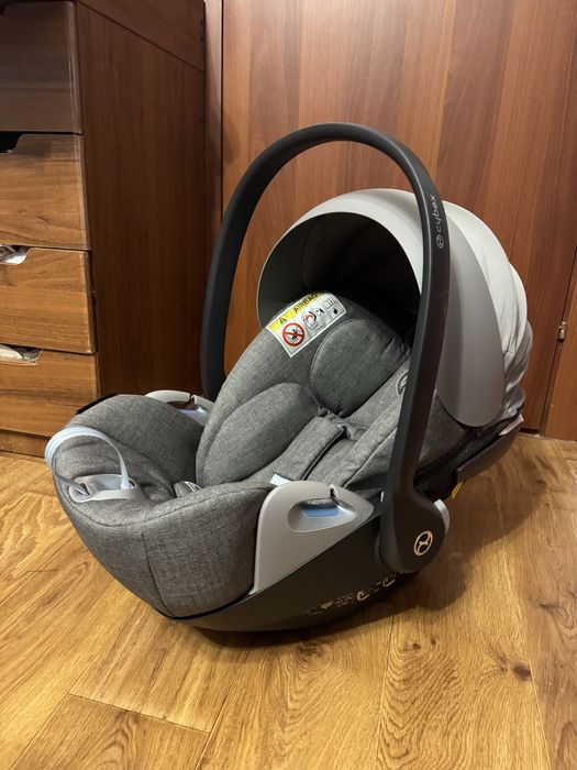 автокрісло Cybex Cloud Z Plus (0–13 кг) +адаптери