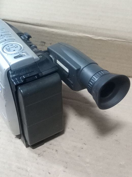 Видеокамера JVC GR-SX26E