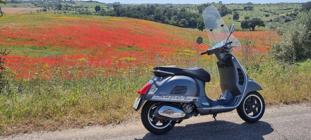 Vendo por 120 € parabrisas alto para Vespa GTS