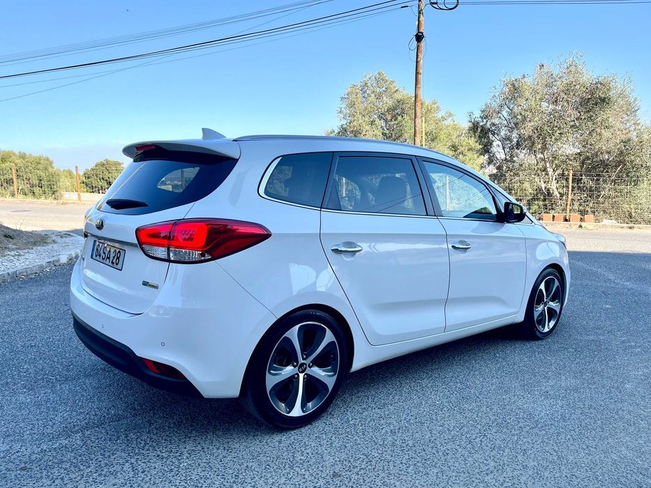 Kia Carens TX ISG 1.7 CRDI - 2016 — photo 3