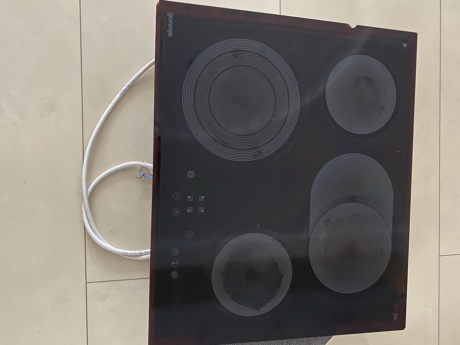 Продам електричну плиту Gorenje