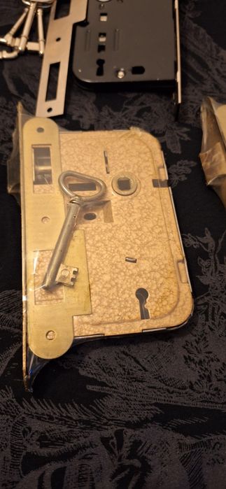 Fechaduras portas novas