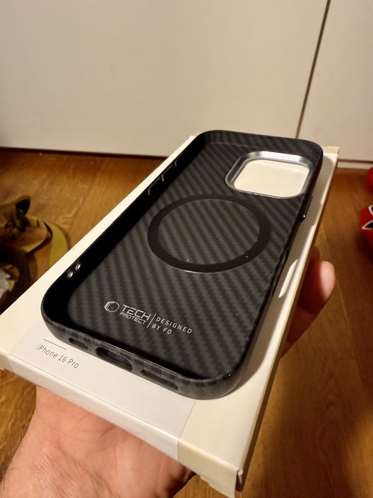 Etui iPhone 16 pro mag safe
