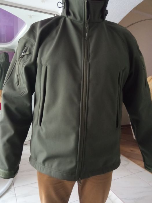 Куртка soft олива нова з капюшоном
