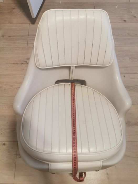 Fotel kapitański do łodzi