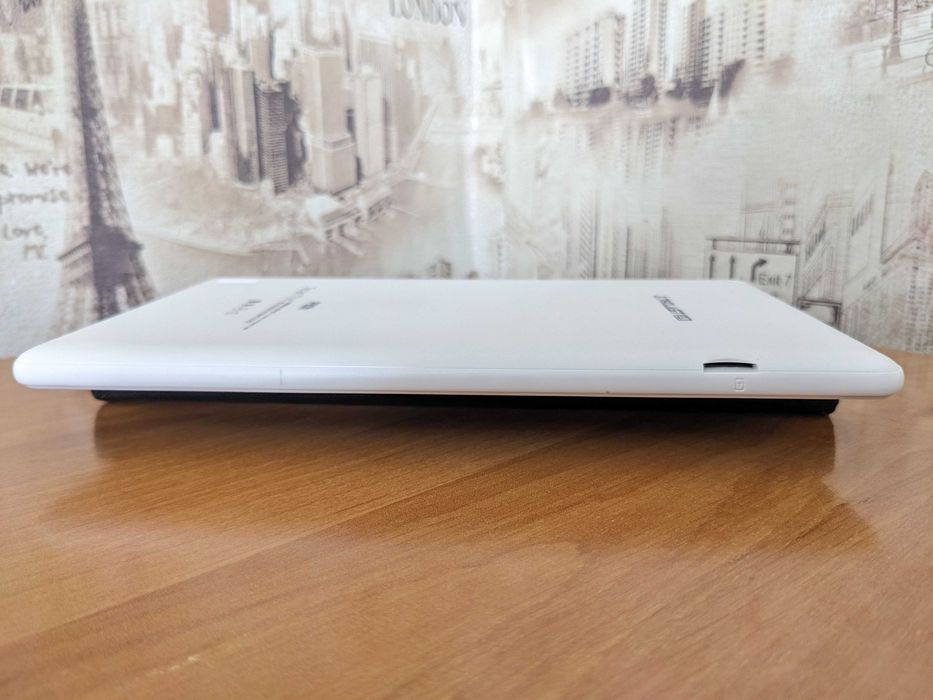 Планшет Teclast P80H + чехол