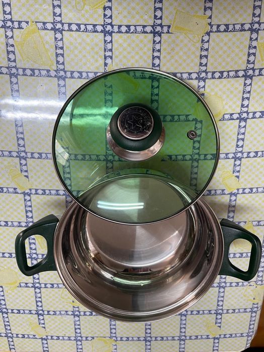 Tachos em aço inoxidável com tampa em metal e vidro - várias dimensões