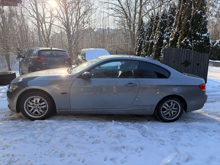 BMW E92 320D automat • Bogate wyposażenie • 2 komplety kół • 243 tyś