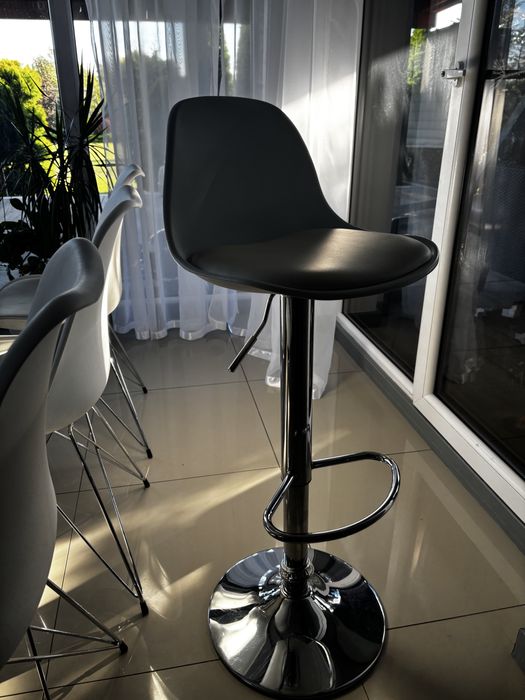 Krzeslo barowe Hoker