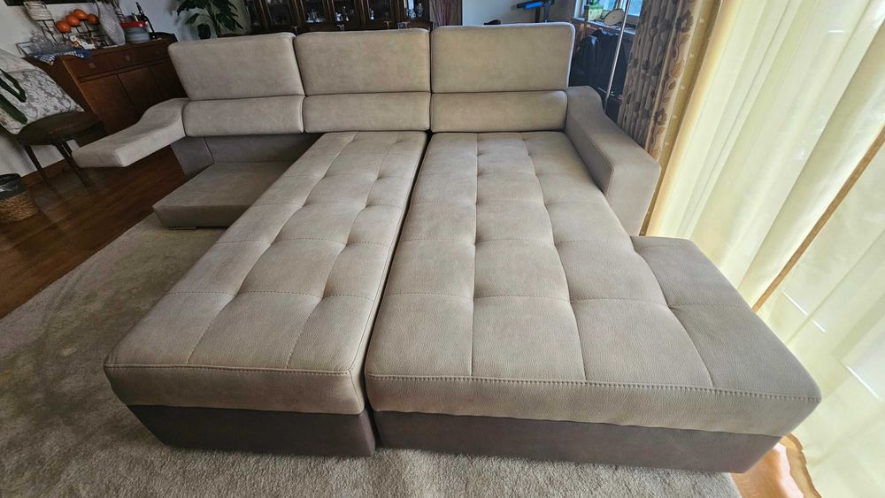 Excelente Sofá chaise long com cama. Recolha no local.