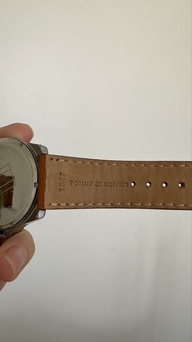 Чоловічий годинник  TOMMY HILFIGER