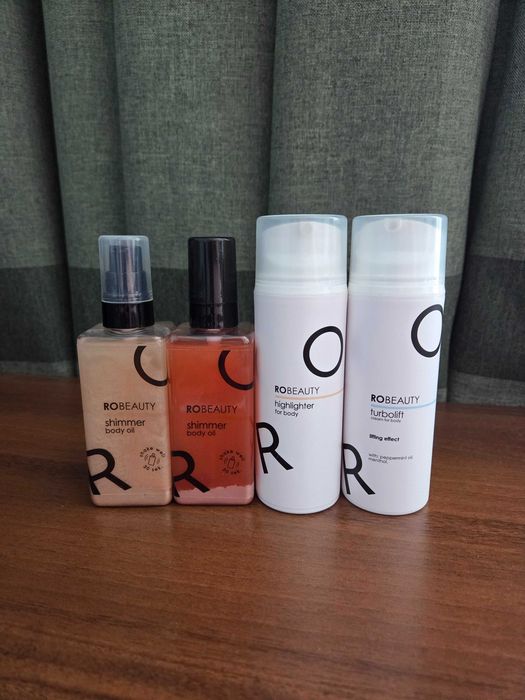 Легкий зволожуючий шиммер Robeauty