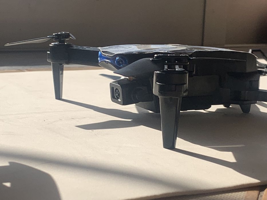 Drone 4K com comando e app435650183991797764