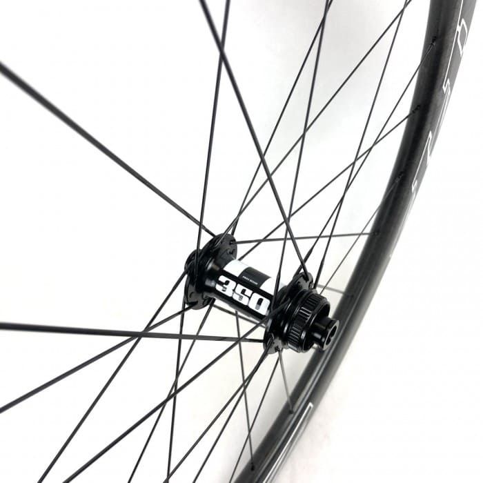 Koła ZIPP Firecrest 404 Carbon Tubular Disc / DT Swiss 350 CL 1540g