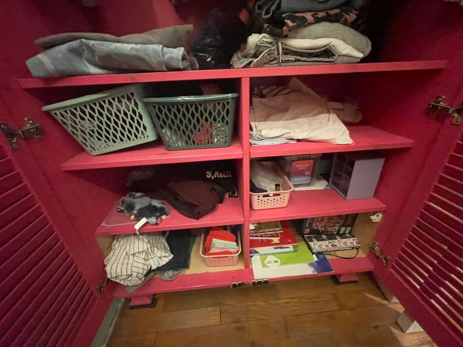 Duża przestronna szafa