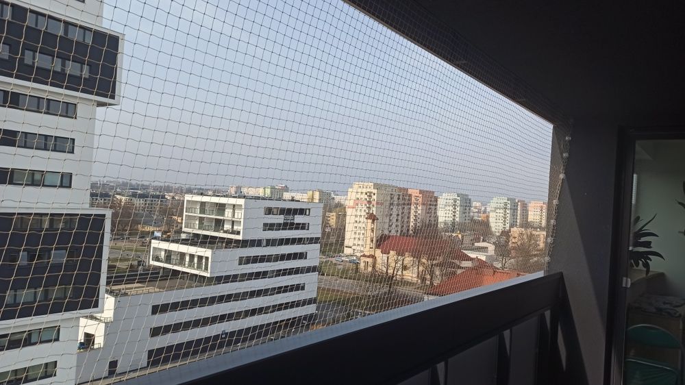 Siatka na balkon dla kota ptaka montaż zakładanie siatki zabezpieczani