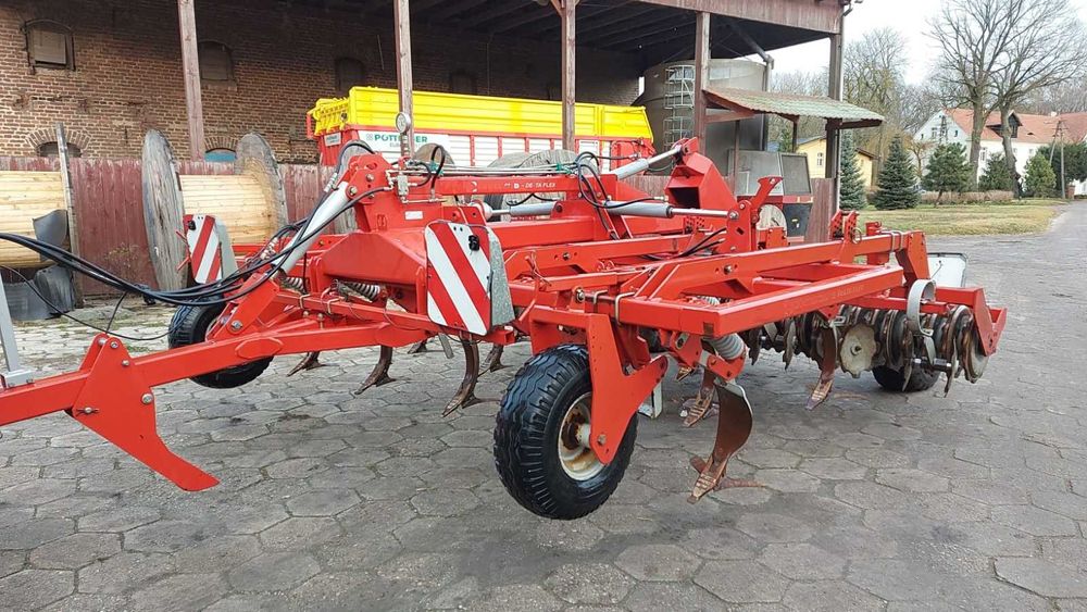 Agregat do bezorkowej uprawy Kongskilde Delta Flex DF 4000 HT 4m