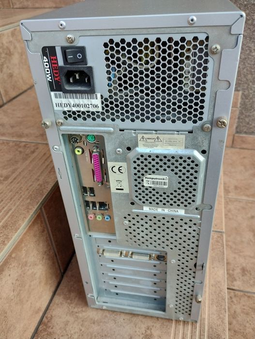 Komputer stacjonarny Logic