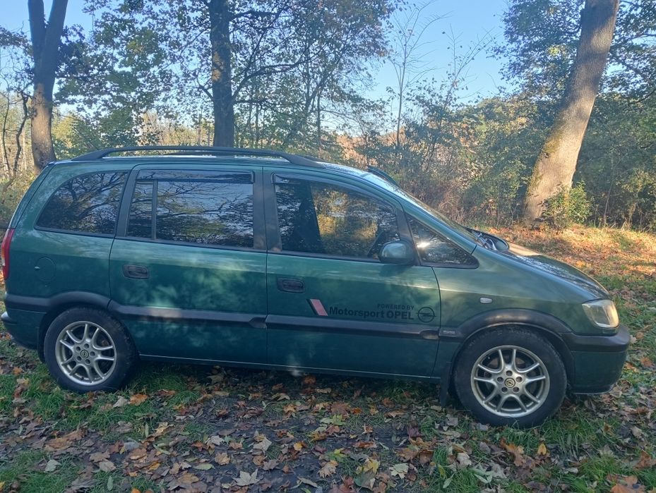 Опель Зафіра А,хороше сімейне авто