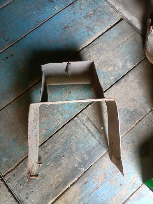 Кронштейн упора противооткатного