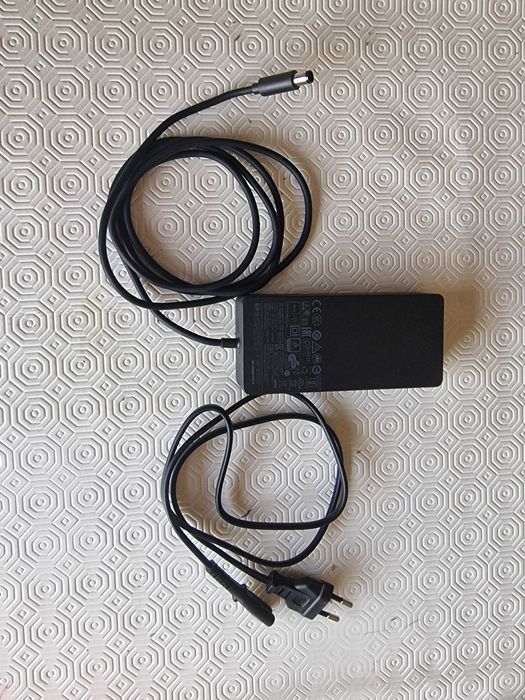 Microsoft Surface Docking Station - Model 1661423157723111761924
