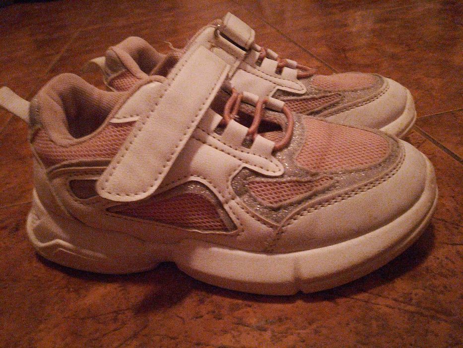 Buty adidasy na dziewczynkę jak nowe rozm.29