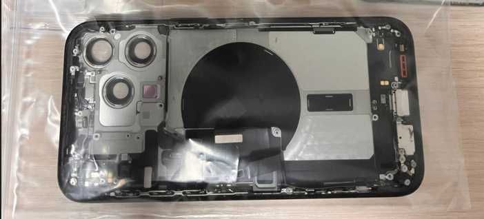 iPhone 16 Pro Max Оригінальні Запчастини