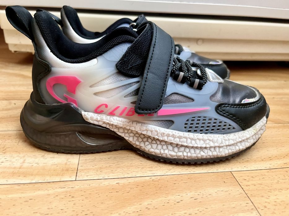 Кроссовки для девочки кросівки