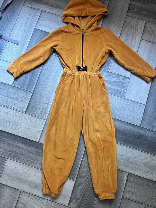 Комбинезон , костюм