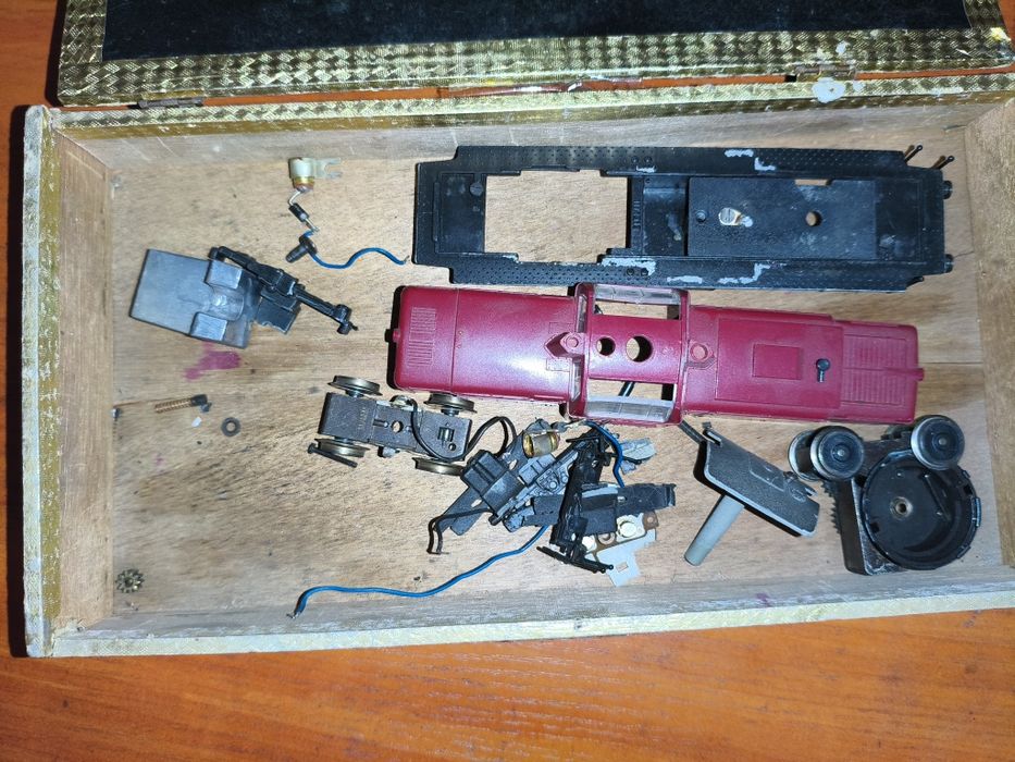 Fleischmann jak Piko części spalinowozu V100 H0 kolejka makieta