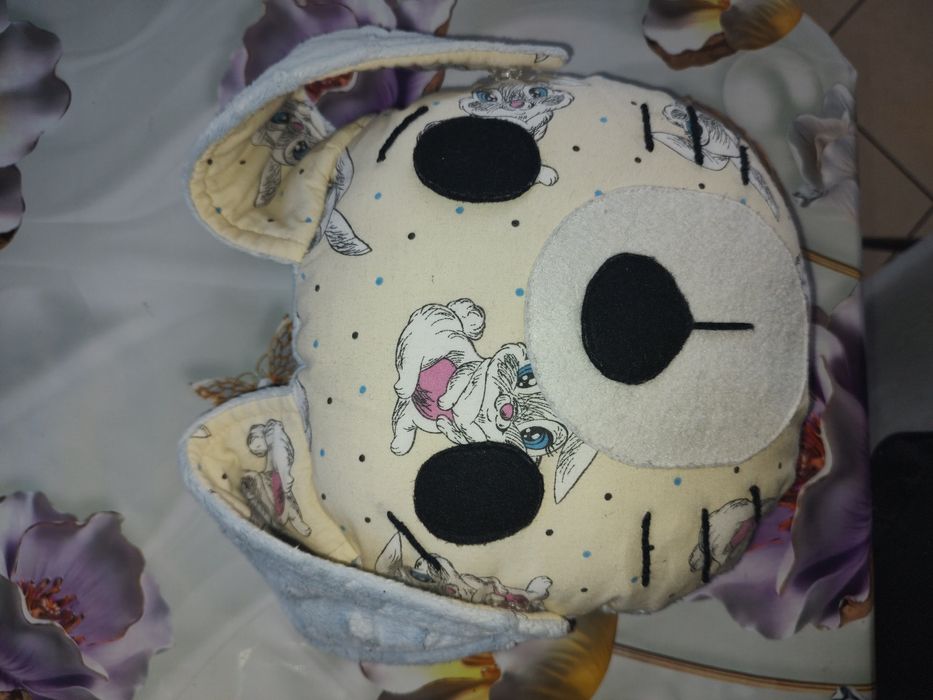 Maskotka poduszka ozdobna królik