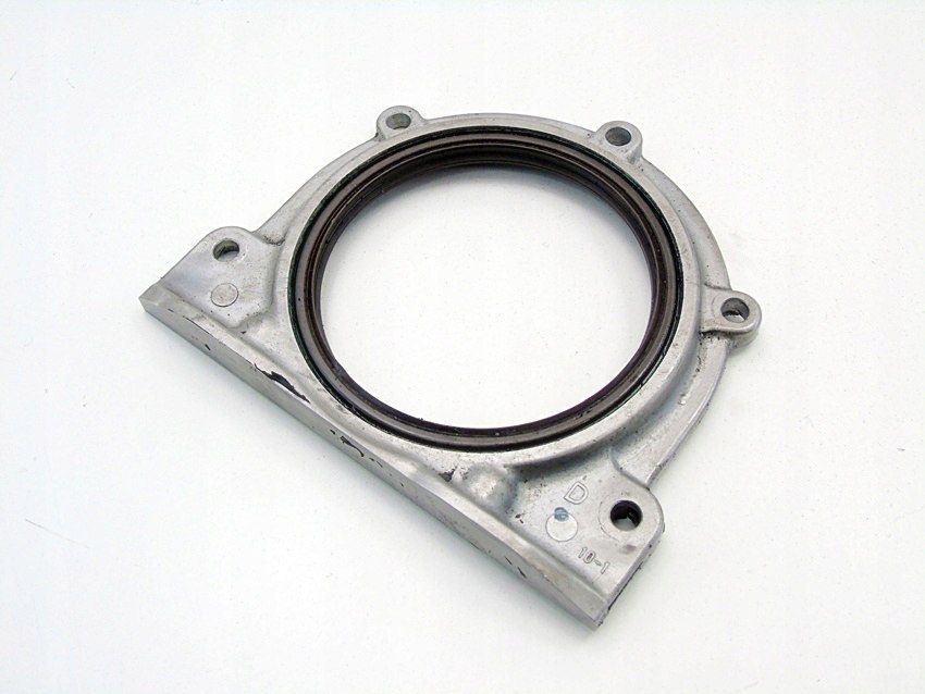 Obudowa Uszczelniacza Wału 1.7 Cdti Astra G H Combo Corsa C Meriva