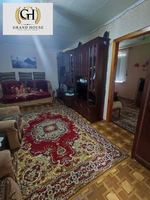 Продам двокімнатну квартиру район Типографія.