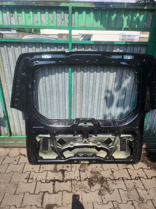 Kalpa tylnie Mercedes V klasa 447 bardzo ładny stan