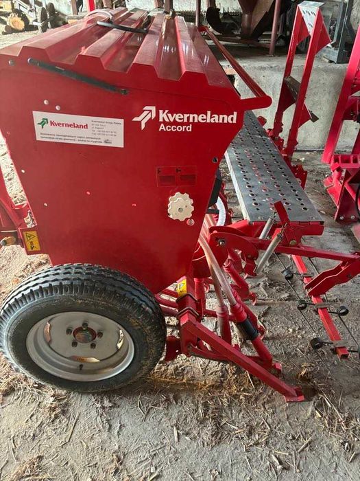 Siewnik Kverneland Accord