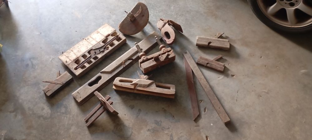 Ferramentas de carpintaria antigas